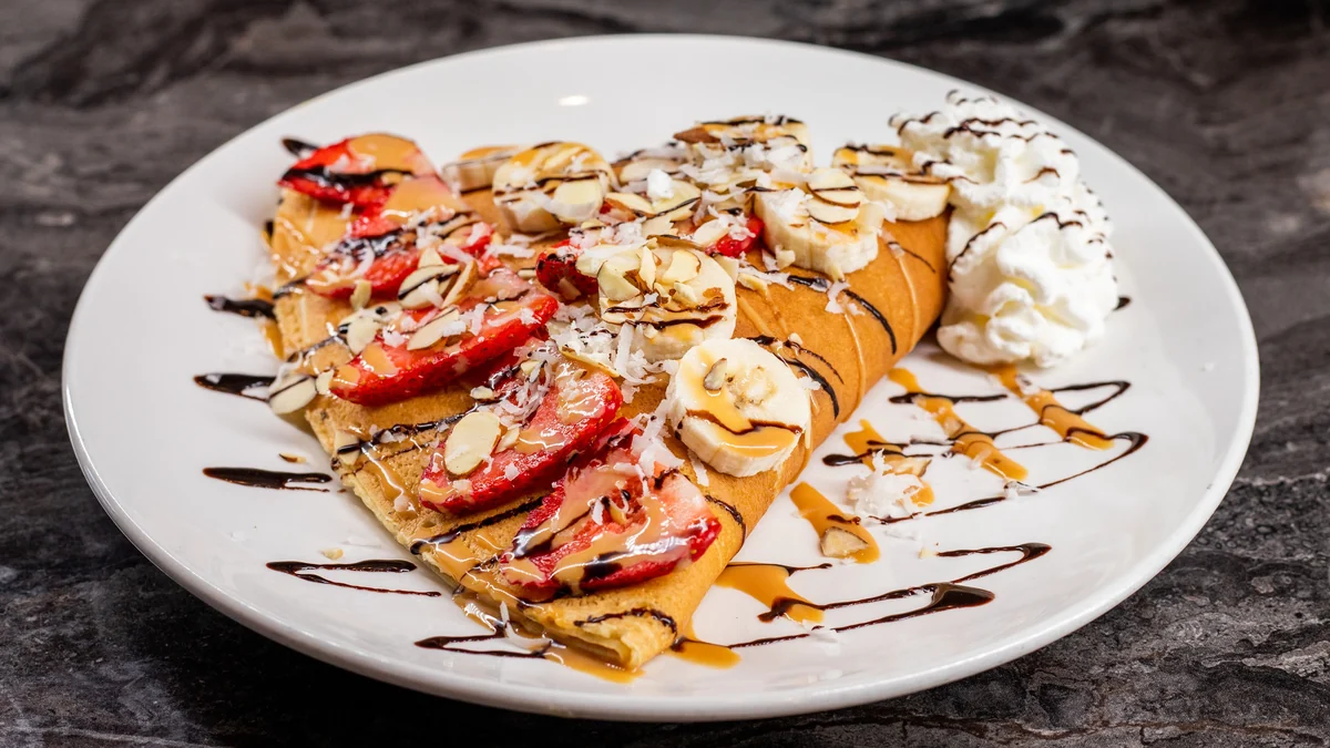 Tres leches crêpe at Crepeccino