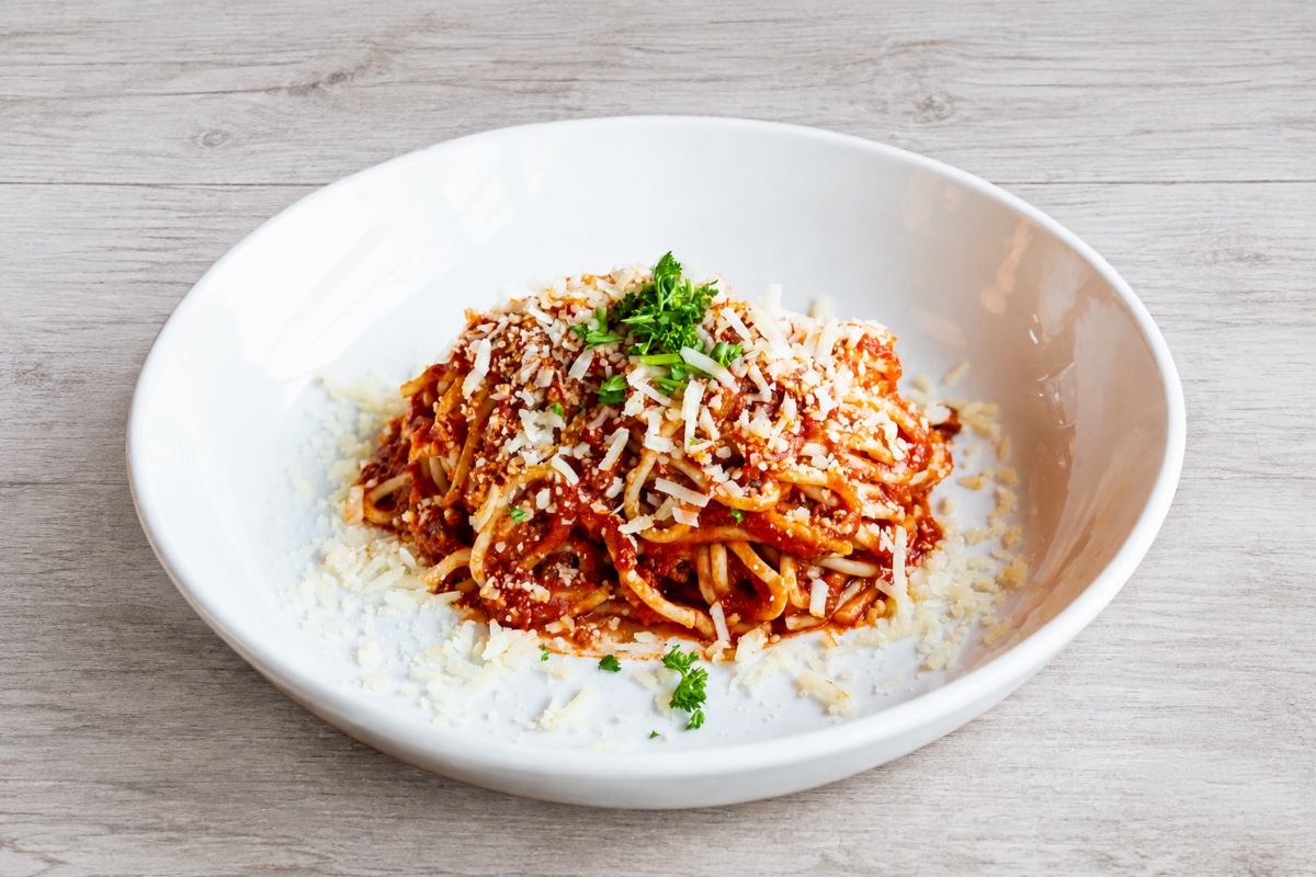 Spaghetti Bolognese dish at Crepeccino